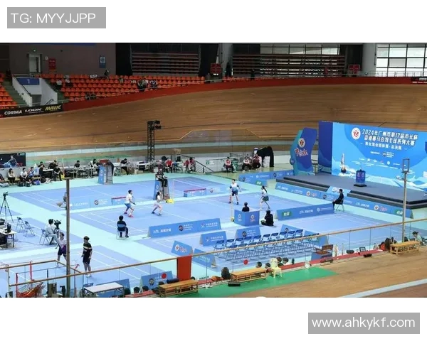 广州羽毛球队实力分析与发展潜力探讨助力羽毛球运动的未来