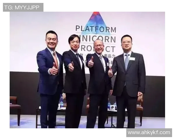 深入探讨上海足球队在比赛中的团队协作表现与数据分析结果 深入探讨上海足球队在比赛中的团队协作表现与数据分析结果