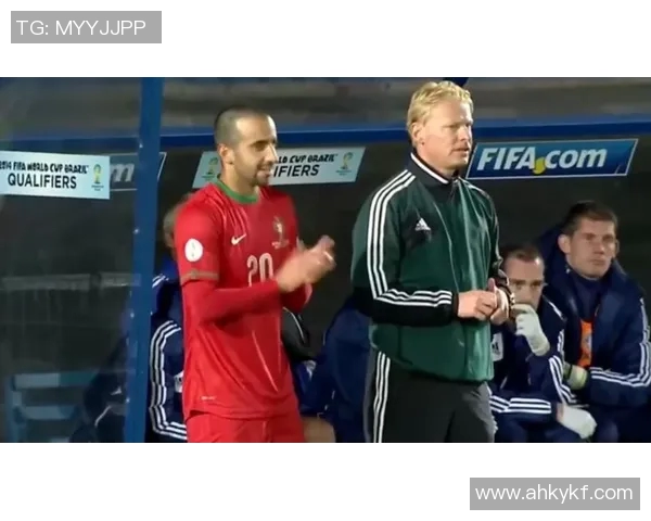 足球明星大佬齐聚一堂精彩合影展现足坛魅力与友谊的珍贵瞬间